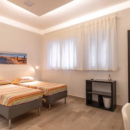 Apartment Seven Notes Bari